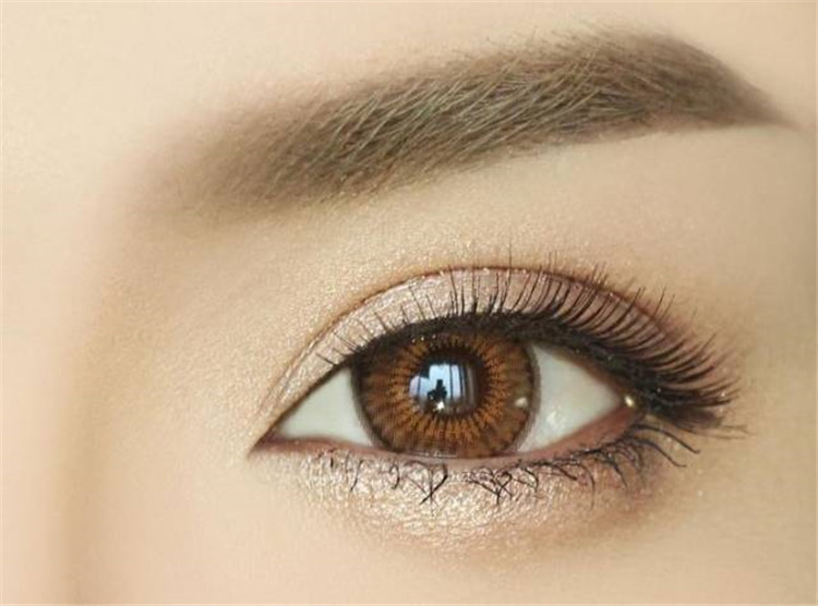 南寧紋繡學(xué)校：閉眼無(wú)痕，睜眼有神