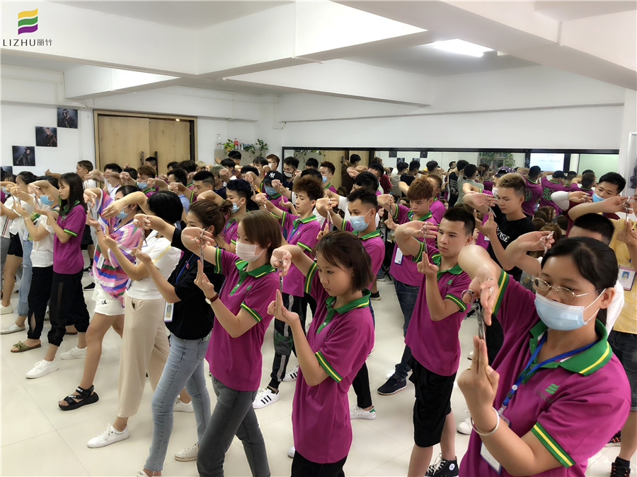 南寧美發(fā)課堂：剪發(fā)基本功從這里開(kāi)始