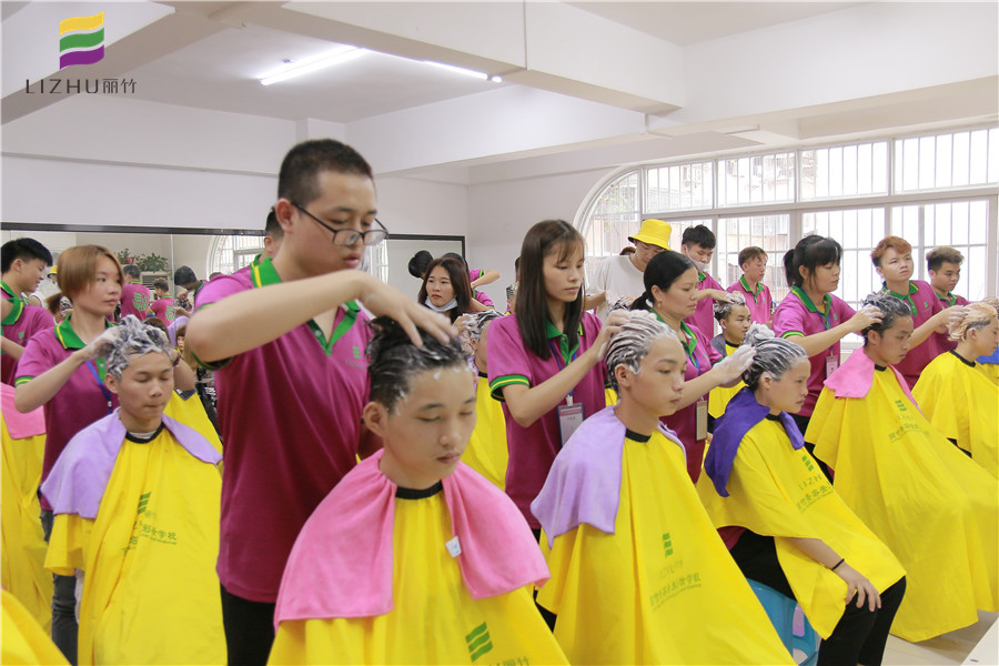 美發(fā)課堂：美發(fā)師考試模擬訓練