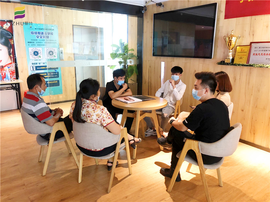 每個(gè)麗竹人都將服務(wù)好每位學(xué)員