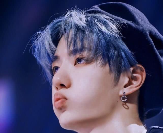 南寧美發(fā)學(xué)校：頭發(fā)漂色如何護理