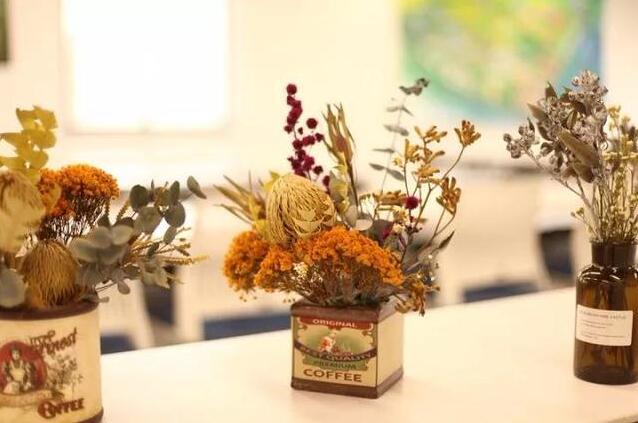 如何插干花？南寧花藝鮮花學(xué)校教你