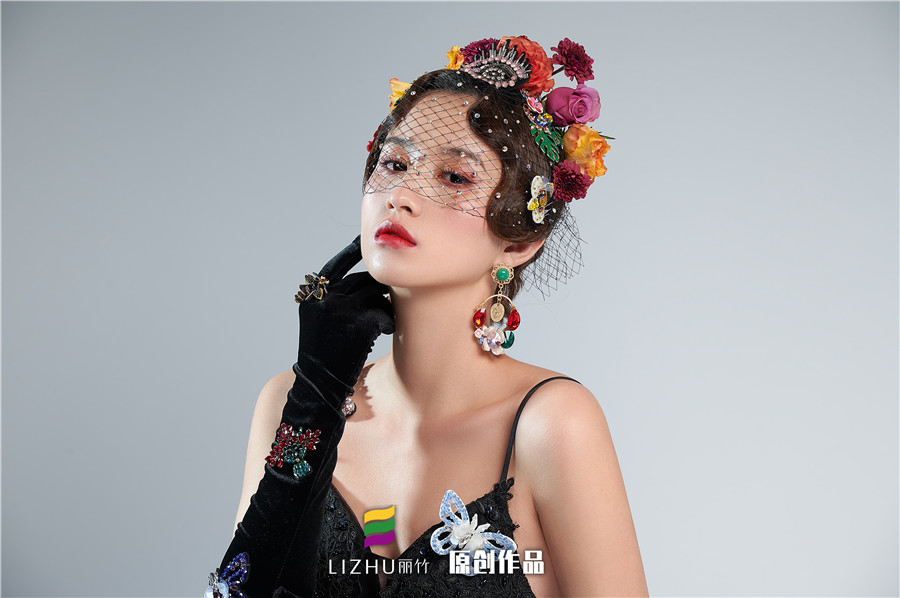 南寧化妝培訓(xùn)機構(gòu)彩妝作品：輕奢復(fù)古造型