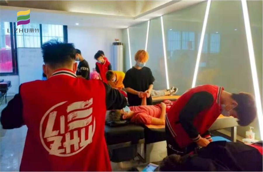 南寧美發(fā)師培訓(xùn)都學(xué)什么？專業(yè)洗護了解下