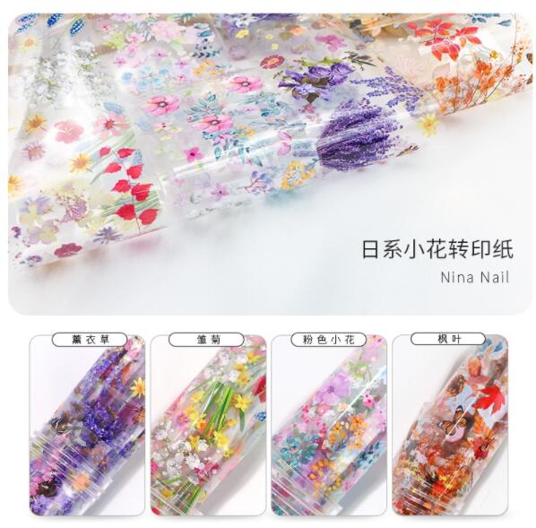 美甲轉(zhuǎn)印紙怎么操作？廣西南寧美甲學(xué)校手把手教你