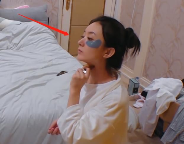 關于敷眼膜的那些事，廣西南寧美容學校來告訴你