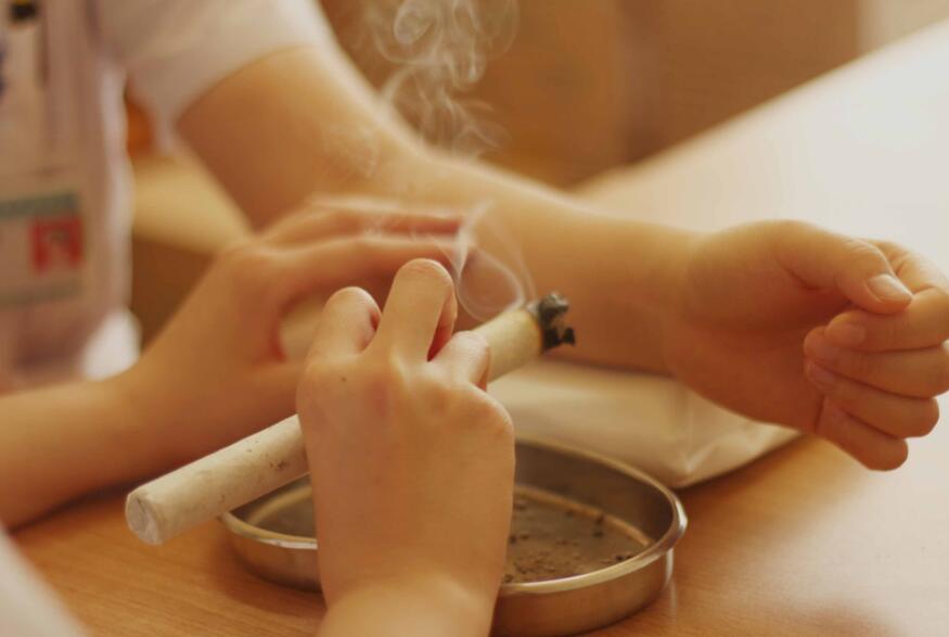 廣西南寧美容培訓提醒你夏季艾灸好處多