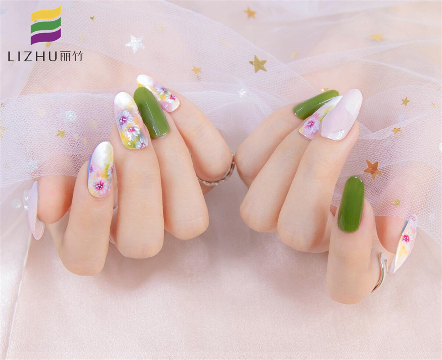 小雛菊美甲，帶你走進(jìn)南寧美甲培訓(xùn)班