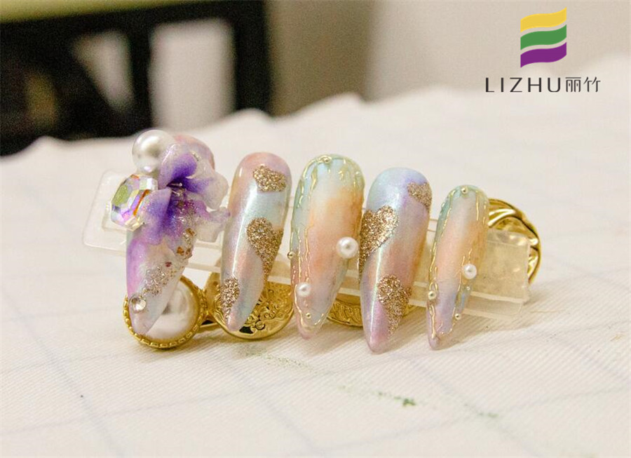 甲片可以重復(fù)使用嗎？廣西美甲排行榜專業(yè)教學(xué)