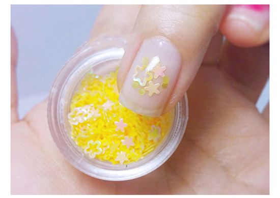 甜美圓法式美甲怎么畫(huà)？廣西美甲培訓(xùn)來(lái)教你