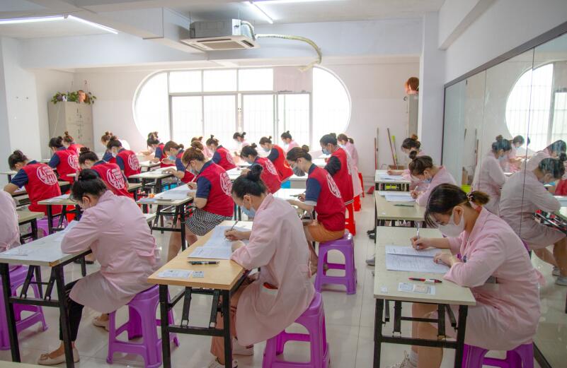 麗竹學?！吨屑壝廊輲煛房己?月2日開考