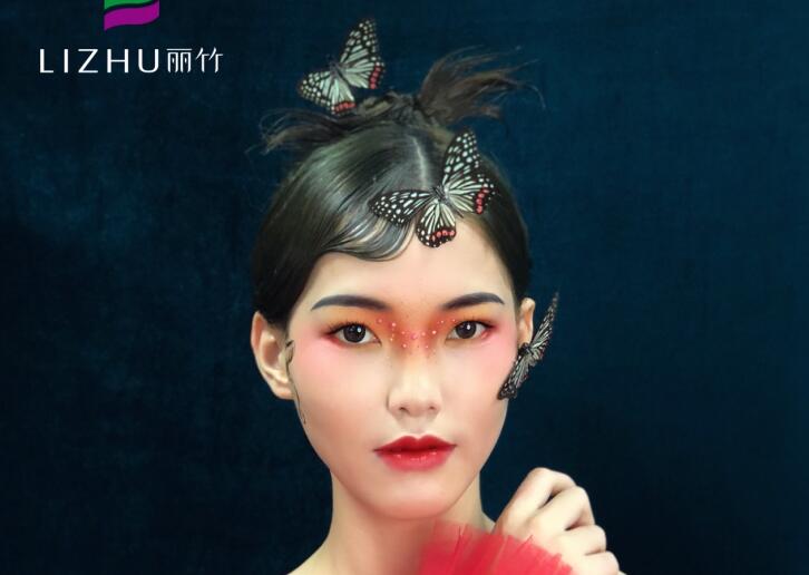 南寧化妝培訓(xùn)?？茖W(xué)校：清純杏色妝教程