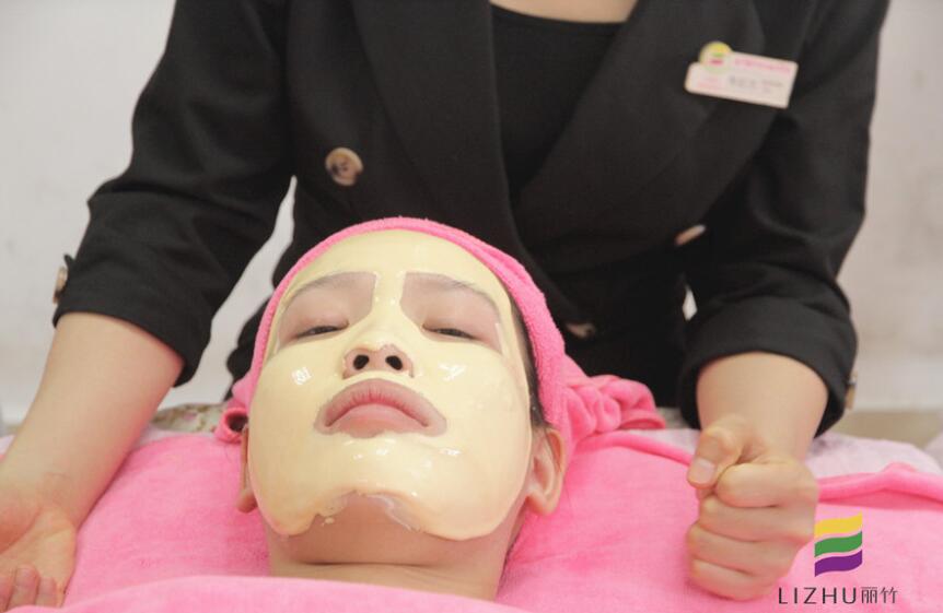 學秋季護膚技巧，感受南寧美容培訓學校哪家好