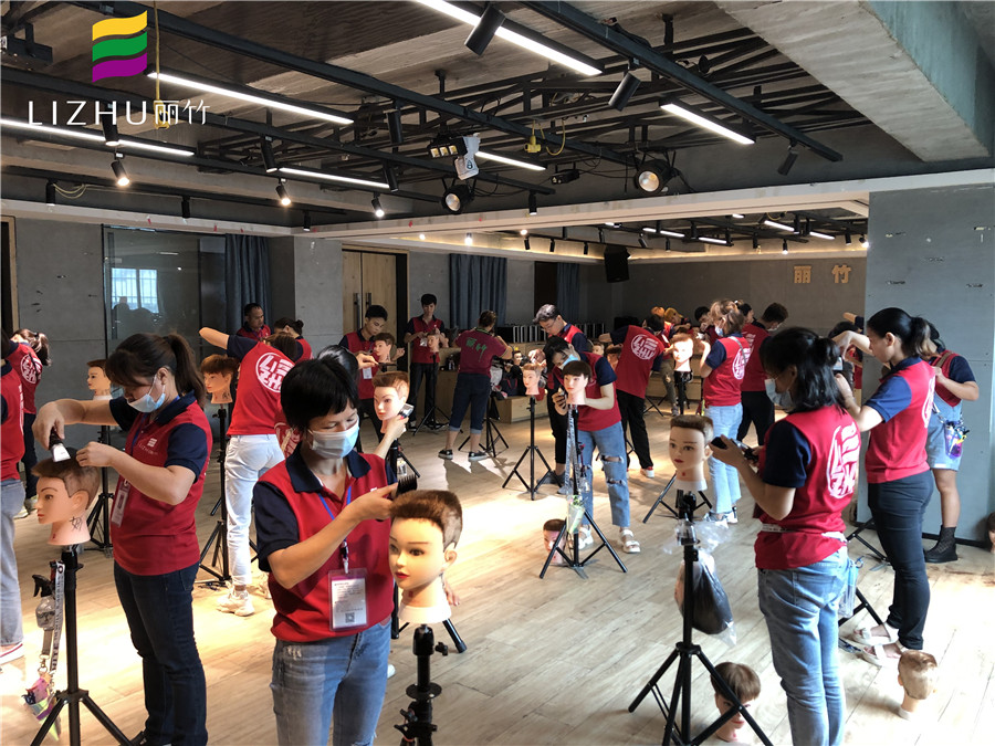 平頭怎么剪？南寧口碑好的美發(fā)培訓(xùn)開講