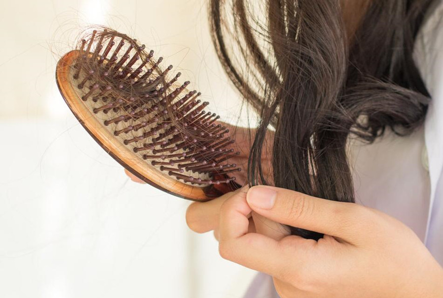 秋季防脫技巧，來廣西專業(yè)美發(fā)學(xué)校學(xué)習(xí)下
