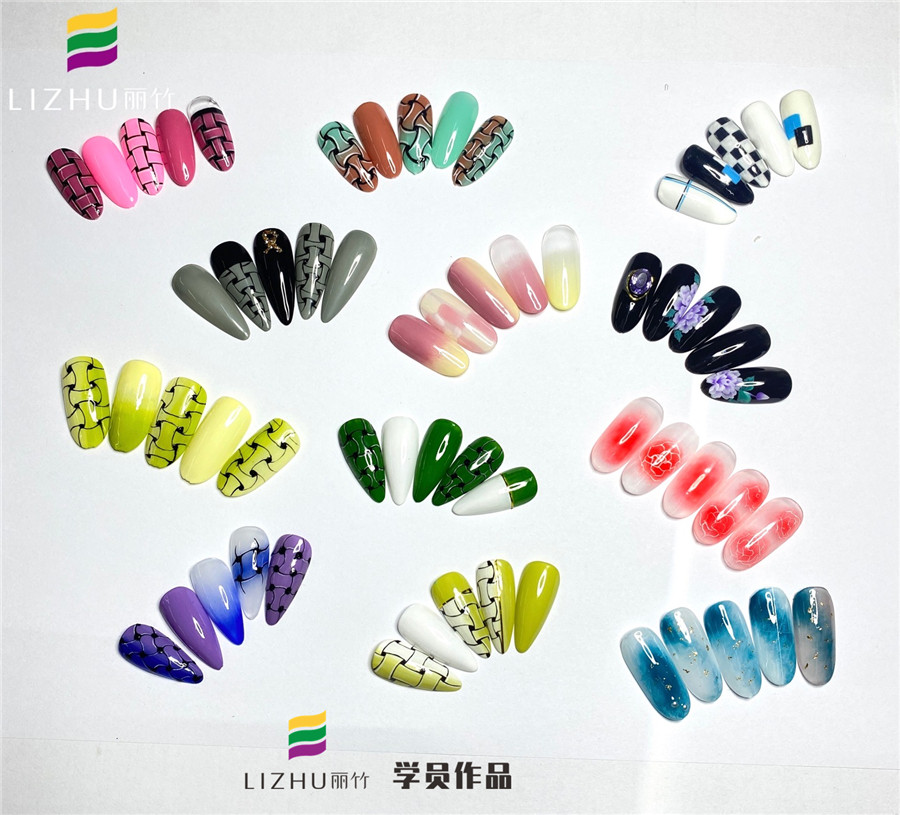 廣西美甲培訓(xùn)班：線條格紋美甲、日式暈染美甲