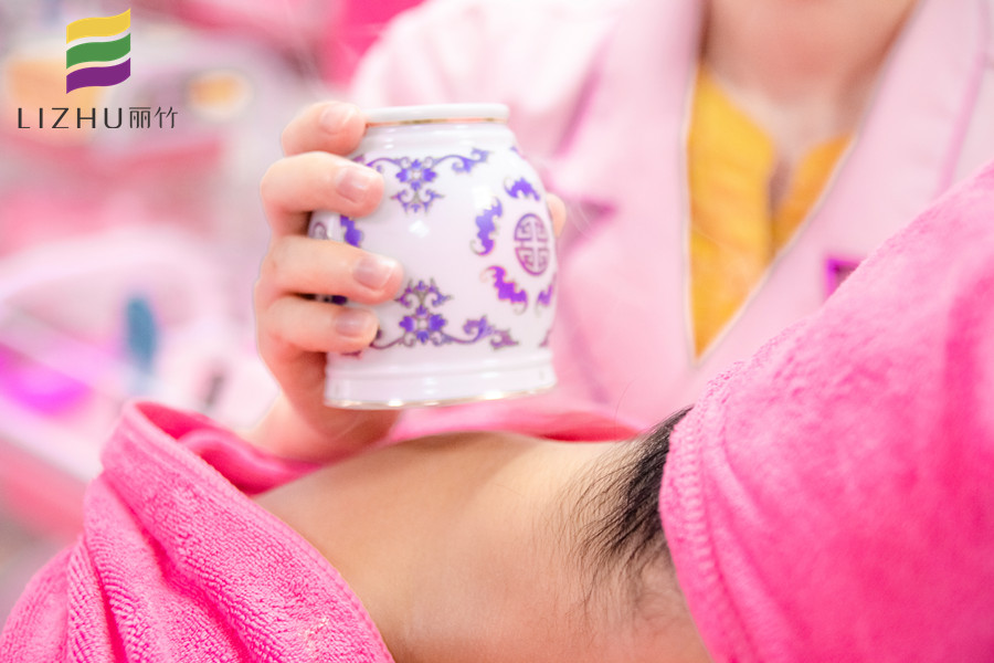 使用艾灸罐的功效，南寧美容培訓(xùn)班總結(jié)筆記