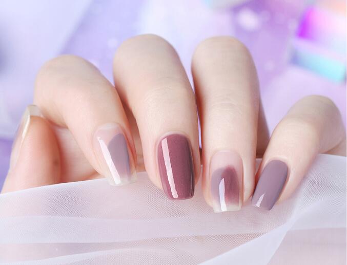 什么是跳色美甲？南寧學(xué)美甲的學(xué)校分享