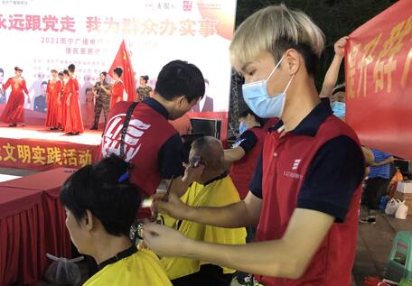 你合適剪短發(fā)嗎？廣西專(zhuān)業(yè)美發(fā)學(xué)校教你判斷