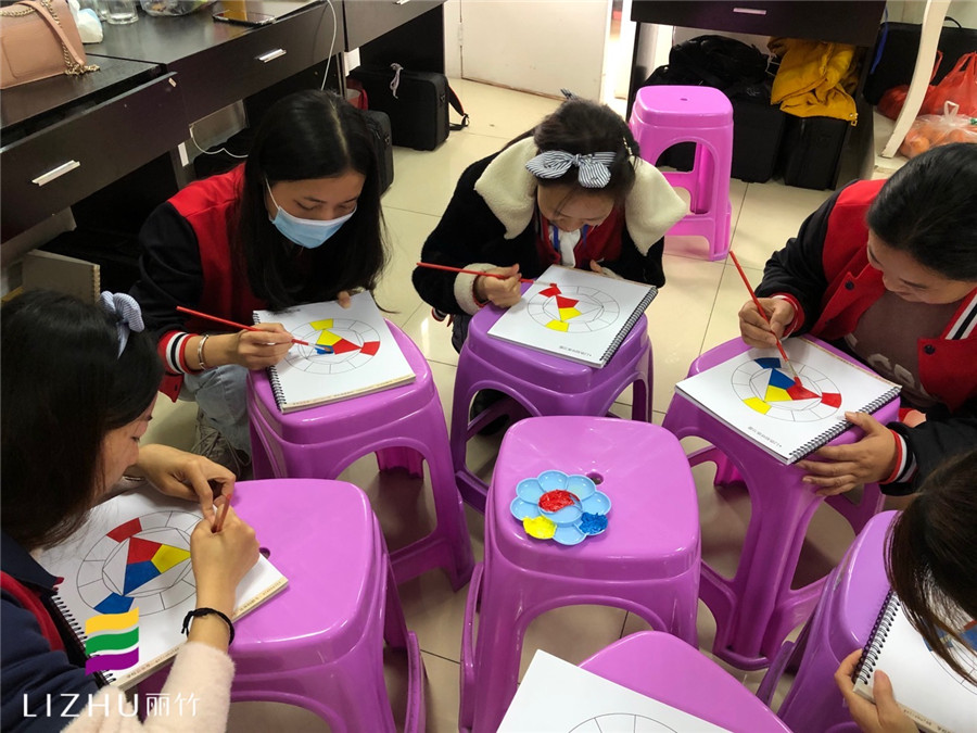 化妝色彩怎么學？南寧有實力的化妝學校這樣教