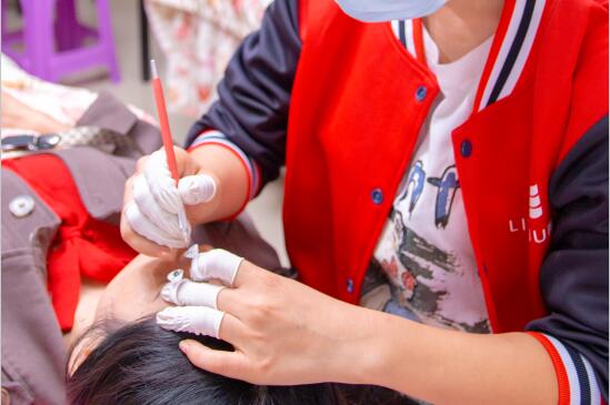 如何選擇紋繡色乳？南寧紋繡培訓(xùn)學(xué)校手把手教你