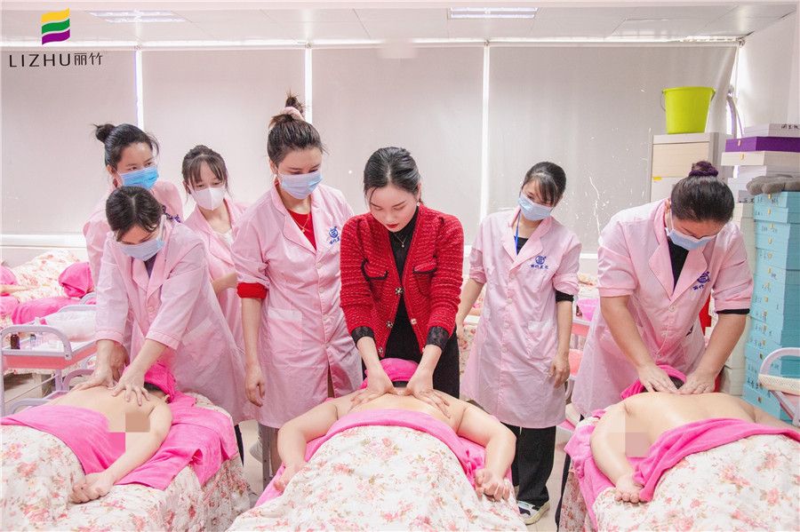 背部疏通的好處，廣西美容養(yǎng)生培學校告訴你