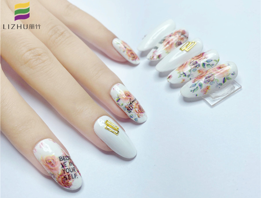 玫瑰花美甲圖片欣賞 | 廣西美甲培訓(xùn)學(xué)校作品