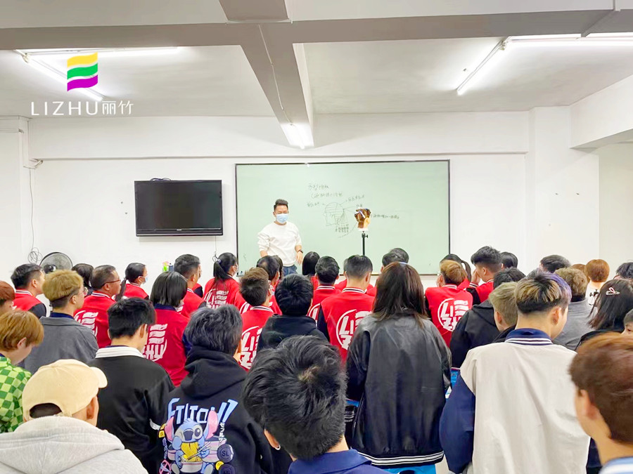 美發(fā)方形堆積注意事項(xiàng)，廣西美發(fā)師培訓(xùn)班課程教授