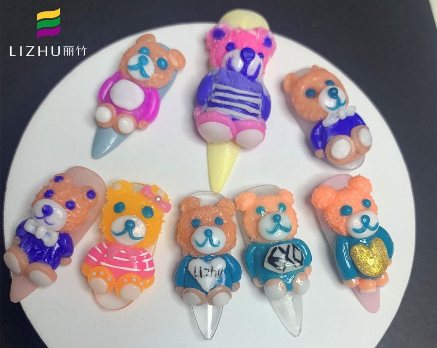 小熊雕花美甲，告訴你廣西哪里可以學(xué)雕花美甲