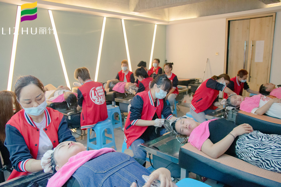 學(xué)泰式洗頭的步驟，告訴你廣西哪里可以學(xué)洗頭