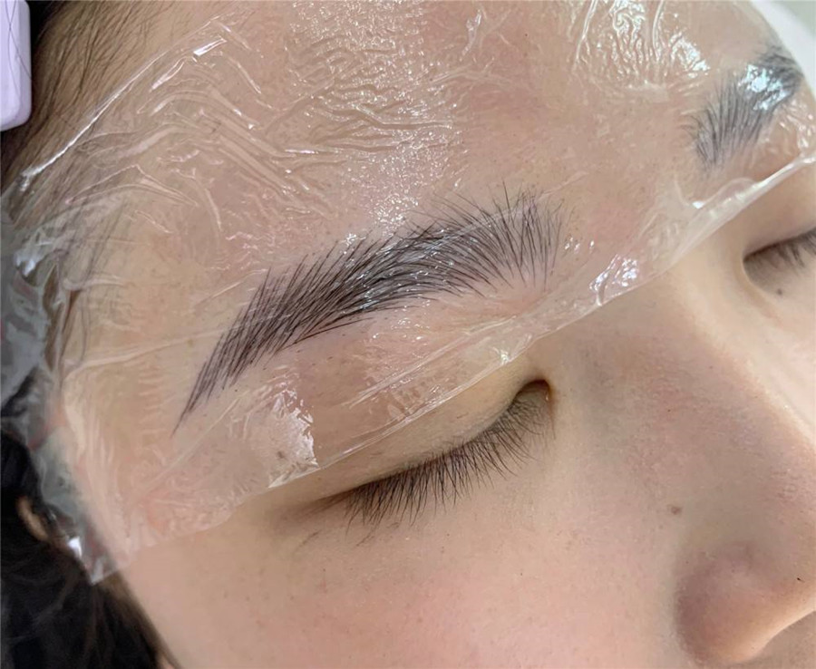 紋眉淡化的技巧，南寧紋繡學(xué)習(xí)資料