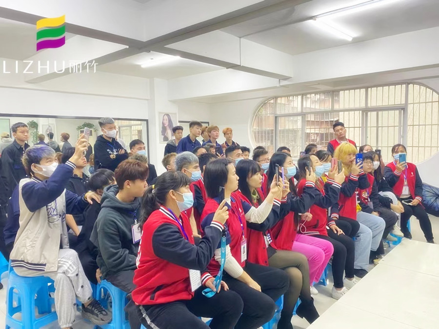 年后不知學什么技術？來廣西專業(yè)美發(fā)學校吧