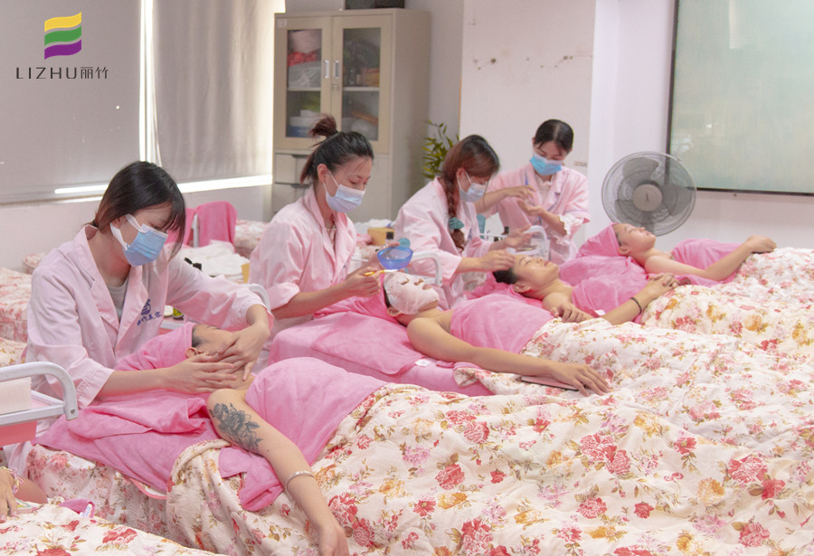 面部水療一周做幾次？廣西美容基礎(chǔ)教學(xué)內(nèi)容講解