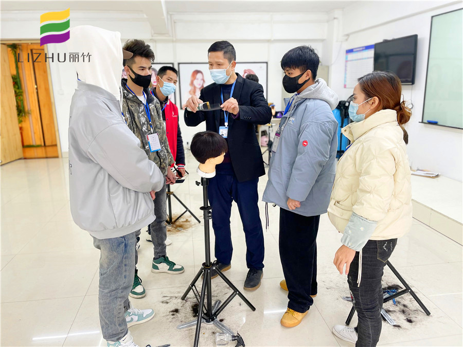 南寧零基礎(chǔ)可以學(xué)美發(fā)嗎？麗竹學(xué)校無門檻報名