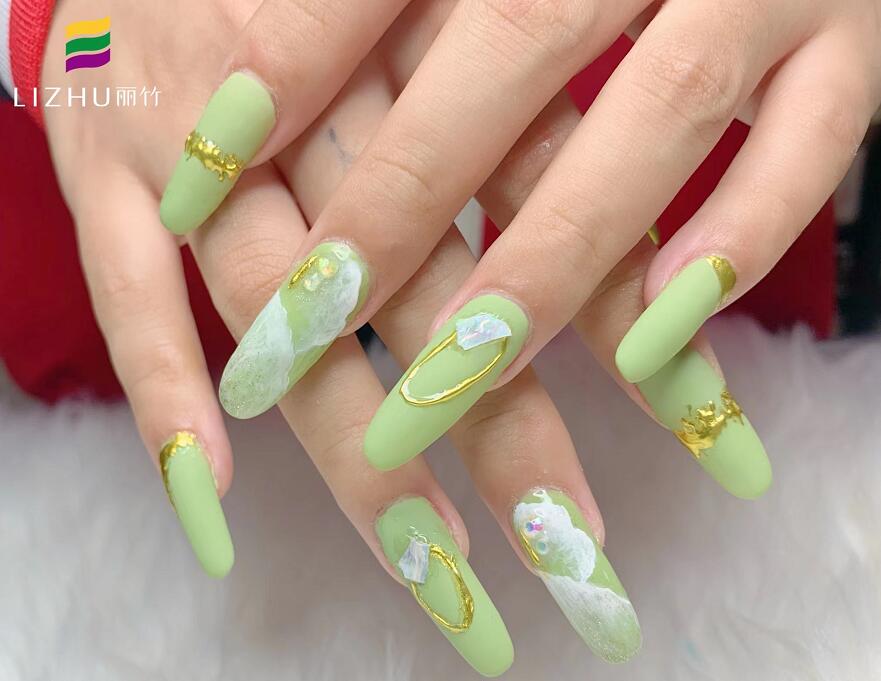 怎么挑選適合的指甲油顏色？南寧美甲基礎(chǔ)教程