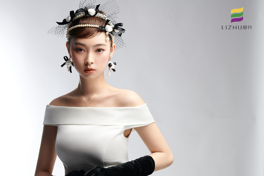 為什么新娘妝顯老？廣西彩妝教材給你分析