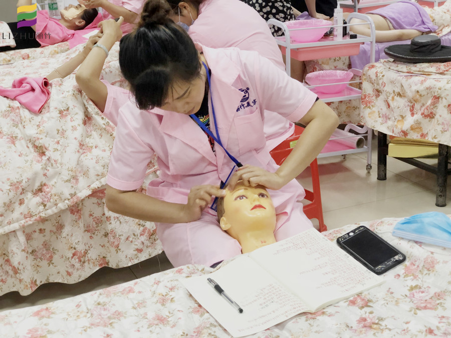 面部穴位認識 ，南寧美容基礎(chǔ)學習