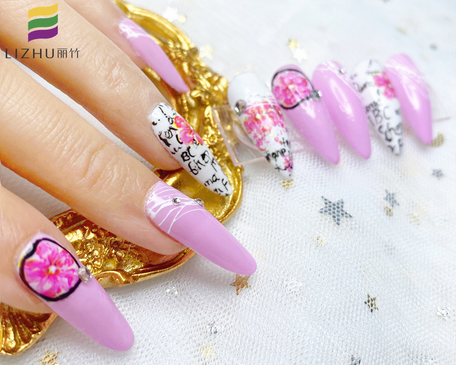 轉(zhuǎn)印紙美甲作品，南寧美甲培訓(xùn)短期班