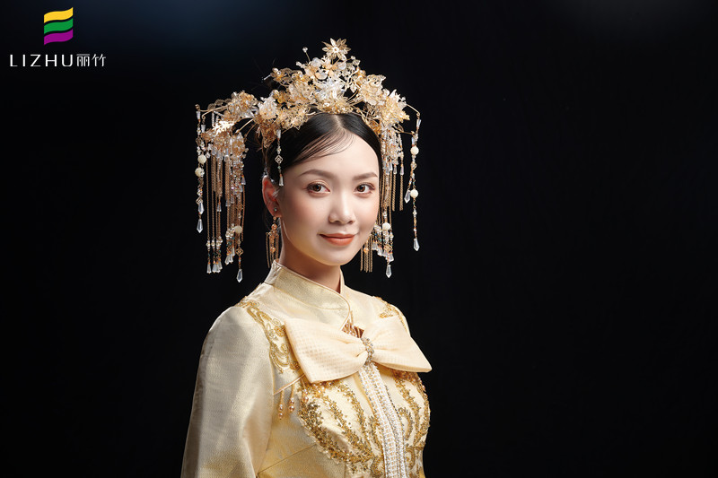 新中式新娘造型，演繹別樣中國美