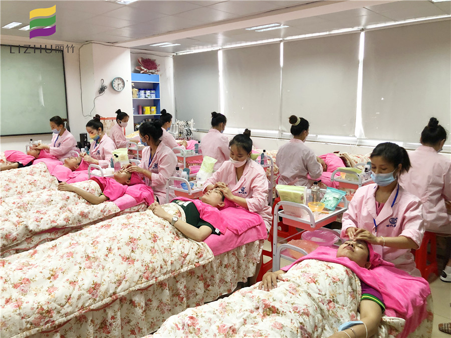 面部常用按摩穴位，南寧有資質(zhì)的美容學(xué)校告訴你