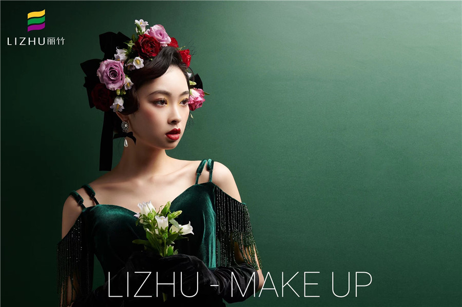 復(fù)古鮮花新娘造型，廣西彩妝學(xué)校十大品牌作品