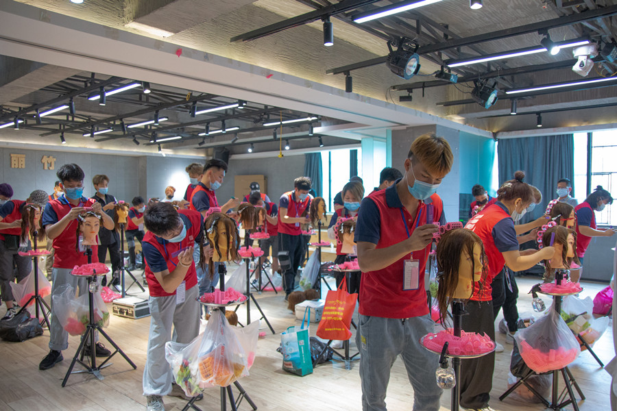 發(fā)師要學(xué)什么內(nèi)容？南寧美發(fā)師培訓(xùn)專(zhuān)業(yè)課程講解