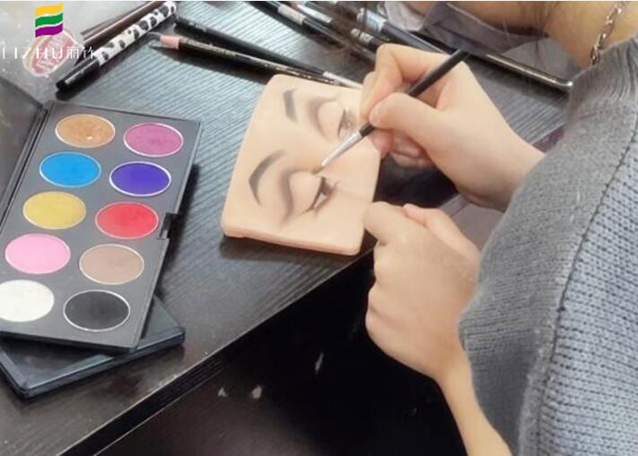 仿皮畫眼妝，南寧化妝學校眼妝教程