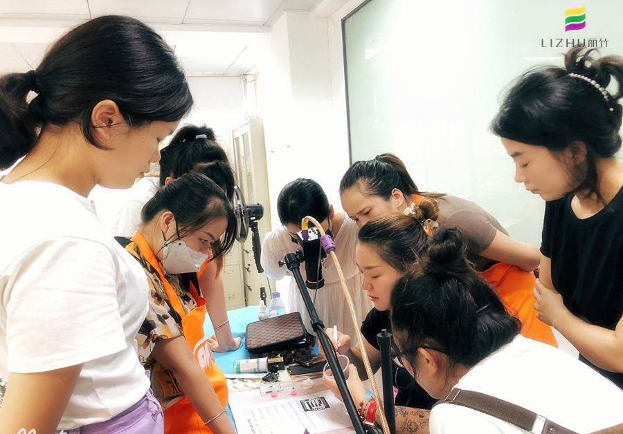  南寧美睫培訓(xùn)學(xué)校課堂實(shí)況花絮