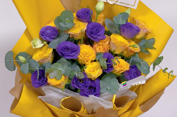 玫瑰花束圖片，學員告訴你南寧學插花要多久