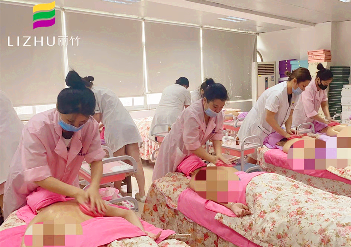 肩胛骨多久按摩一次比較好？南寧美容理論知識(shí)培訓(xùn)