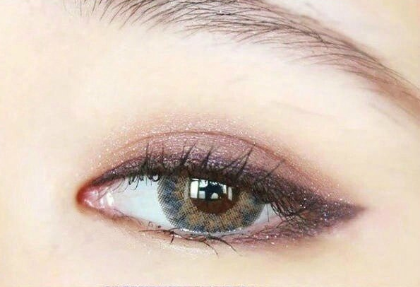 眼妝怎么畫好看又自然？南寧基礎(chǔ)教眼妝