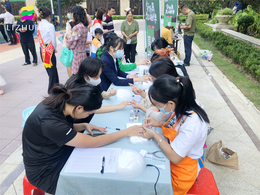 南寧美甲公益活動(dòng)外出實(shí)踐，收獲好評(píng)