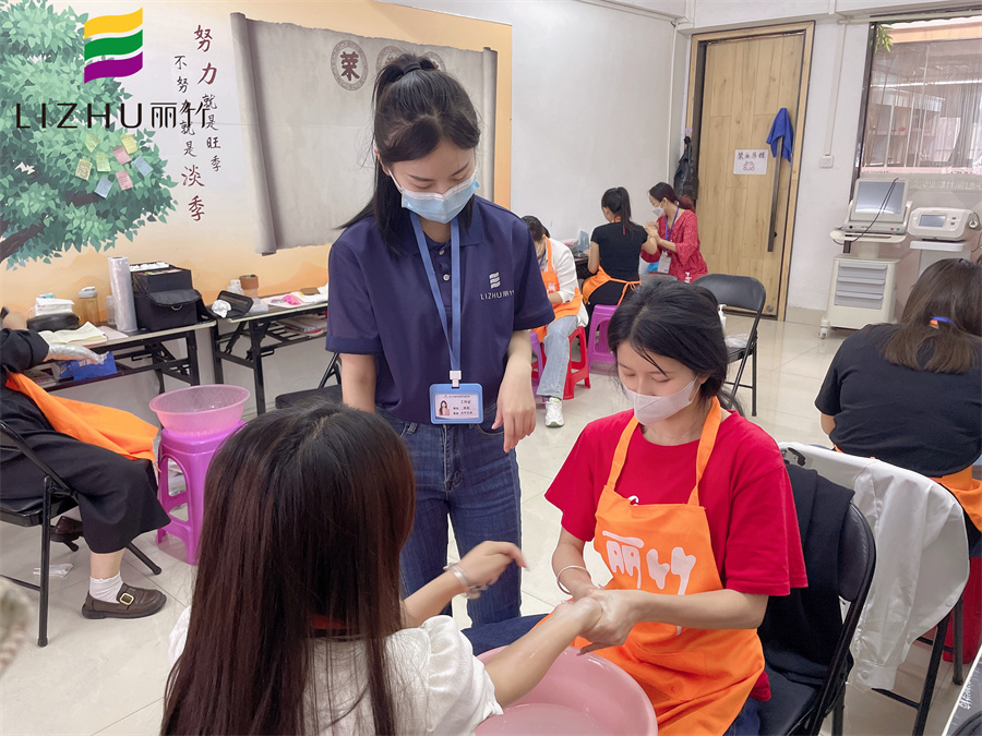 美甲手部護(hù)理的重要性，廣西美甲實(shí)操教學(xué)