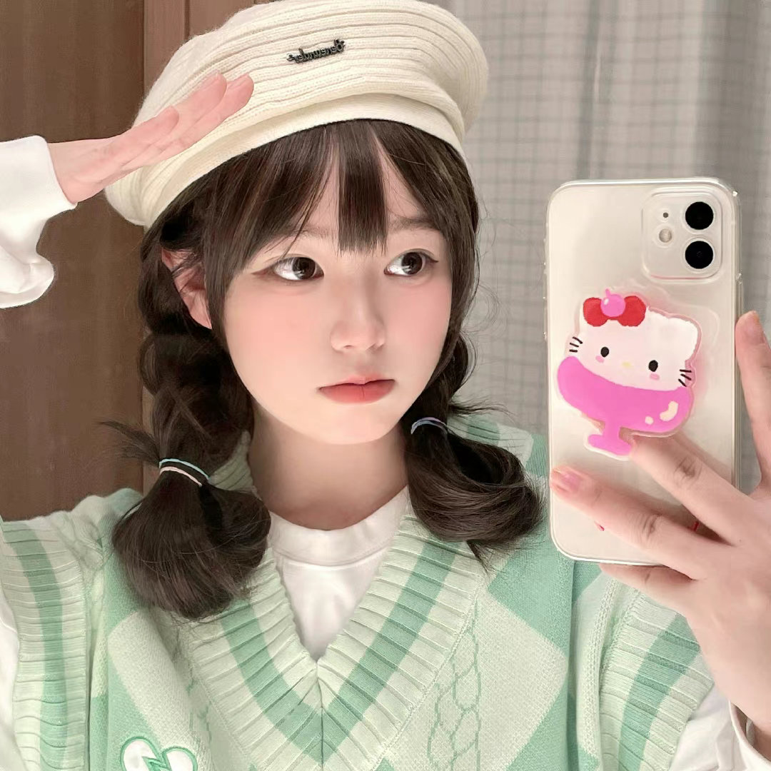 貝雷帽編發(fā)教程，廣西化妝編發(fā)培訓(xùn)班分享